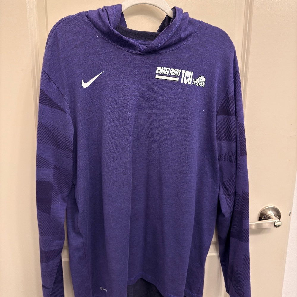 Nike Men's TCU Light hooded pullover - L, purple